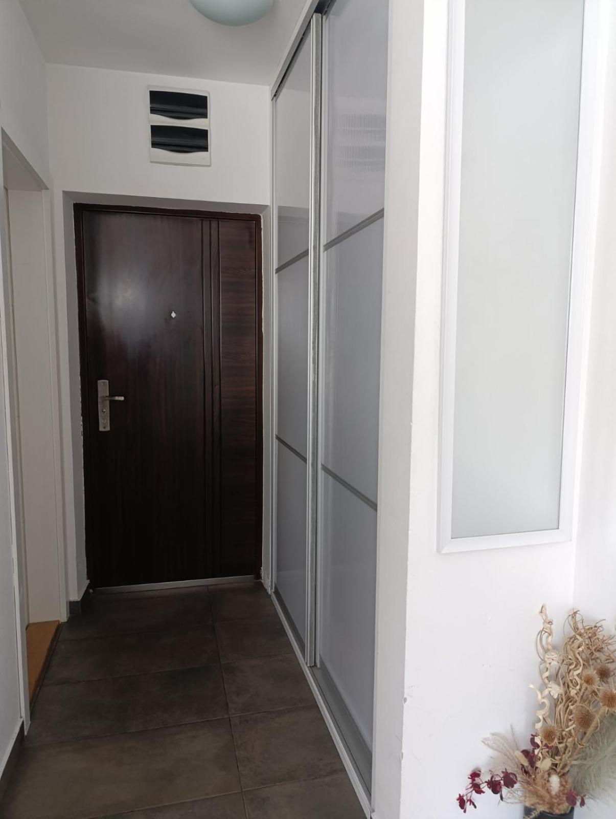 Nikola Ns Apartment โนวีซาด ภายนอก รูปภาพ